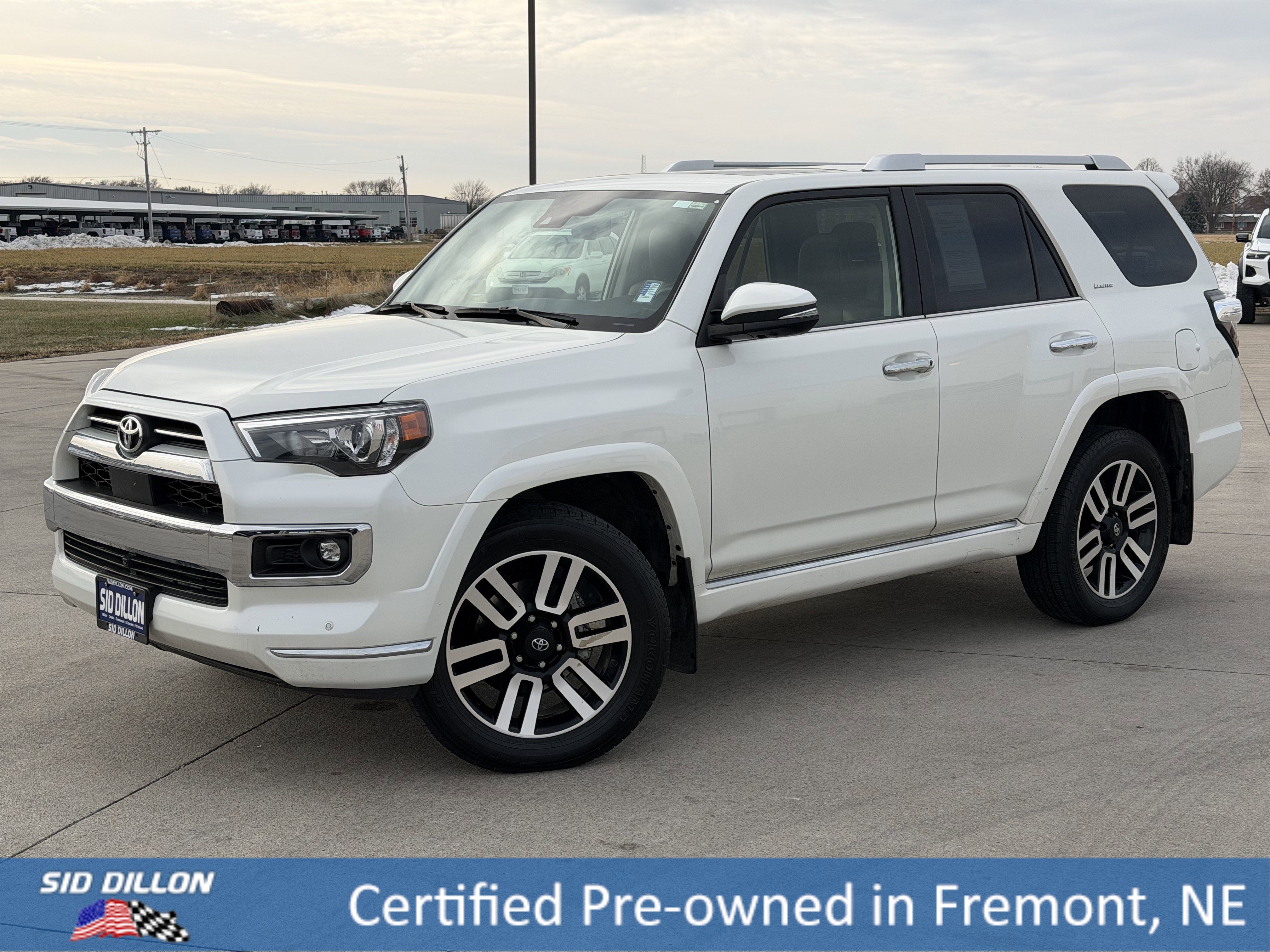 2022 Toyota 4Runner Limited's photo