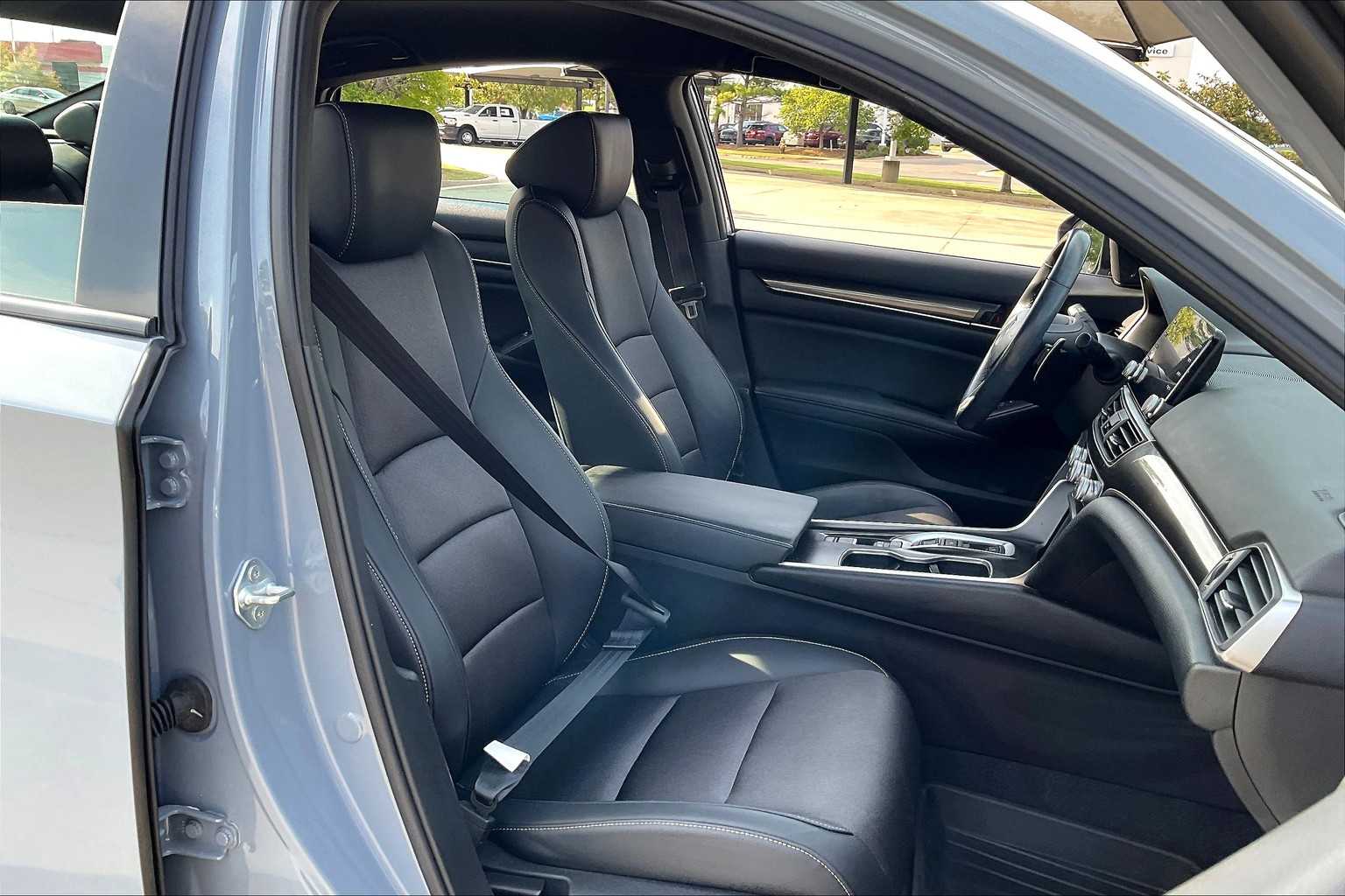 2022 Honda Accord Hybrid Sport photo 8