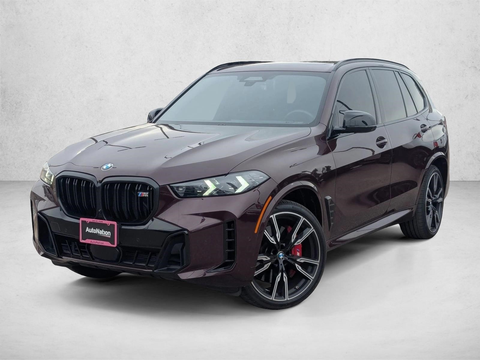2025 BMW X5 M60i's photo
