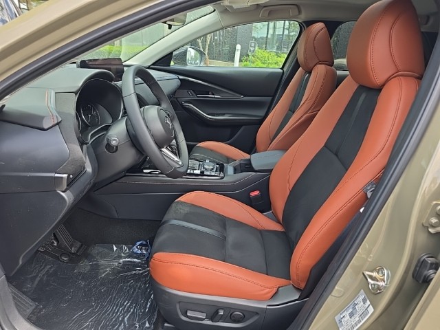 2025 Mazda CX-30 2.5 Turbo Carbon photo 5