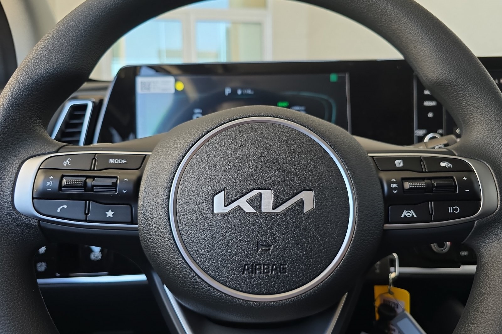 2025 Kia Sportage Hybrid LX photo 18