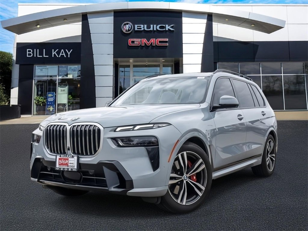 2023 BMW X7 - Image 32