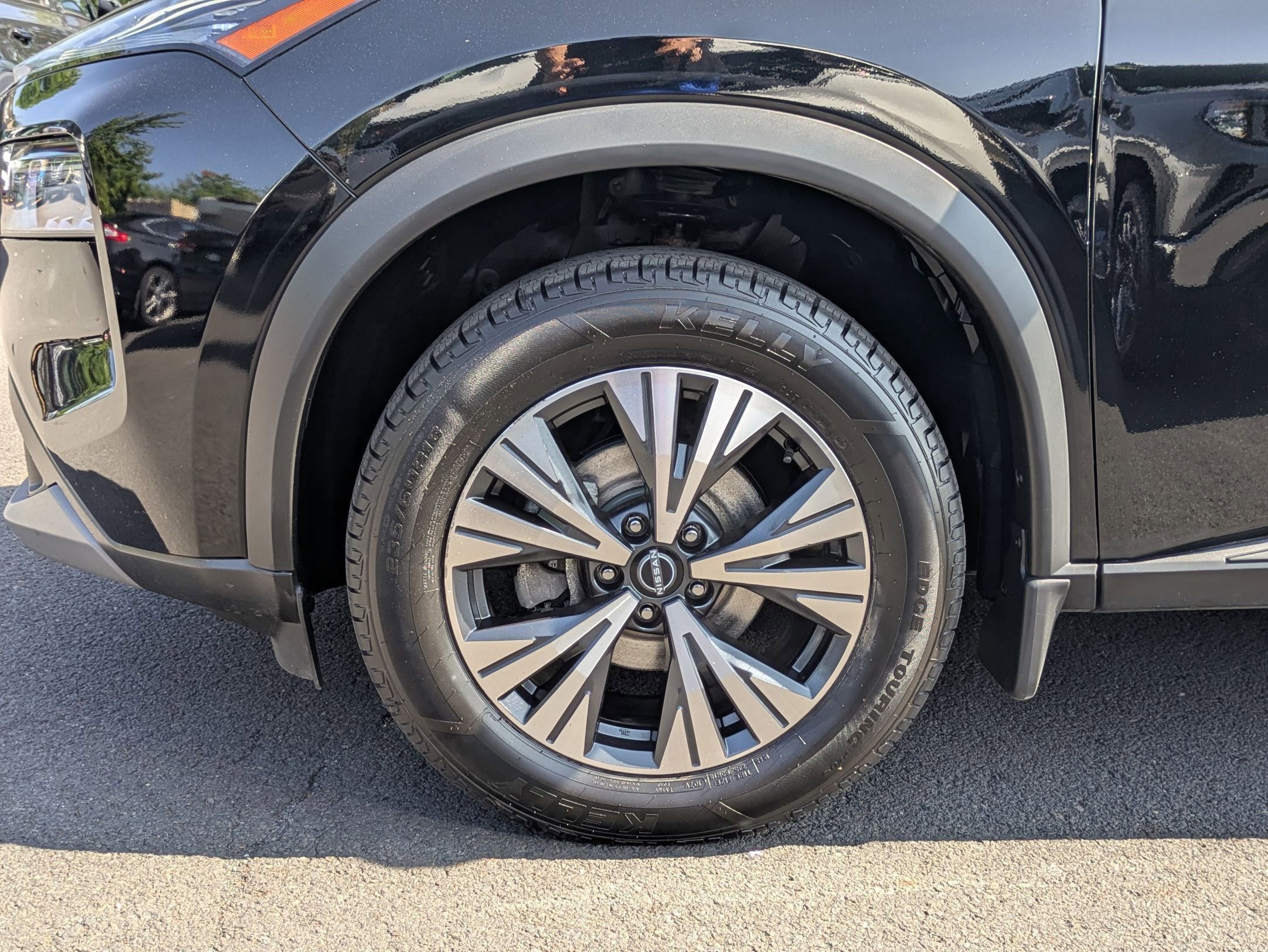 2022 Nissan Rogue SV photo 6