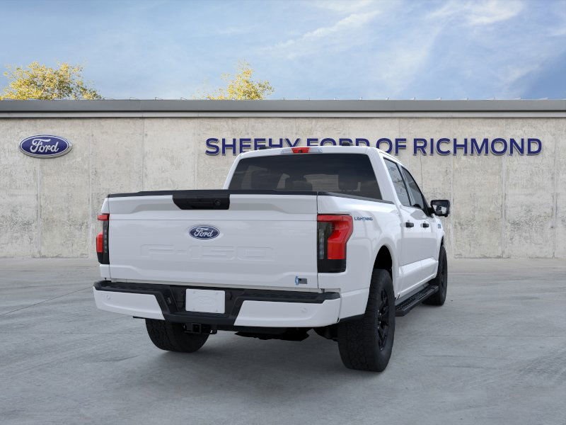2025 Ford F-150 Lightning XLT photo 8