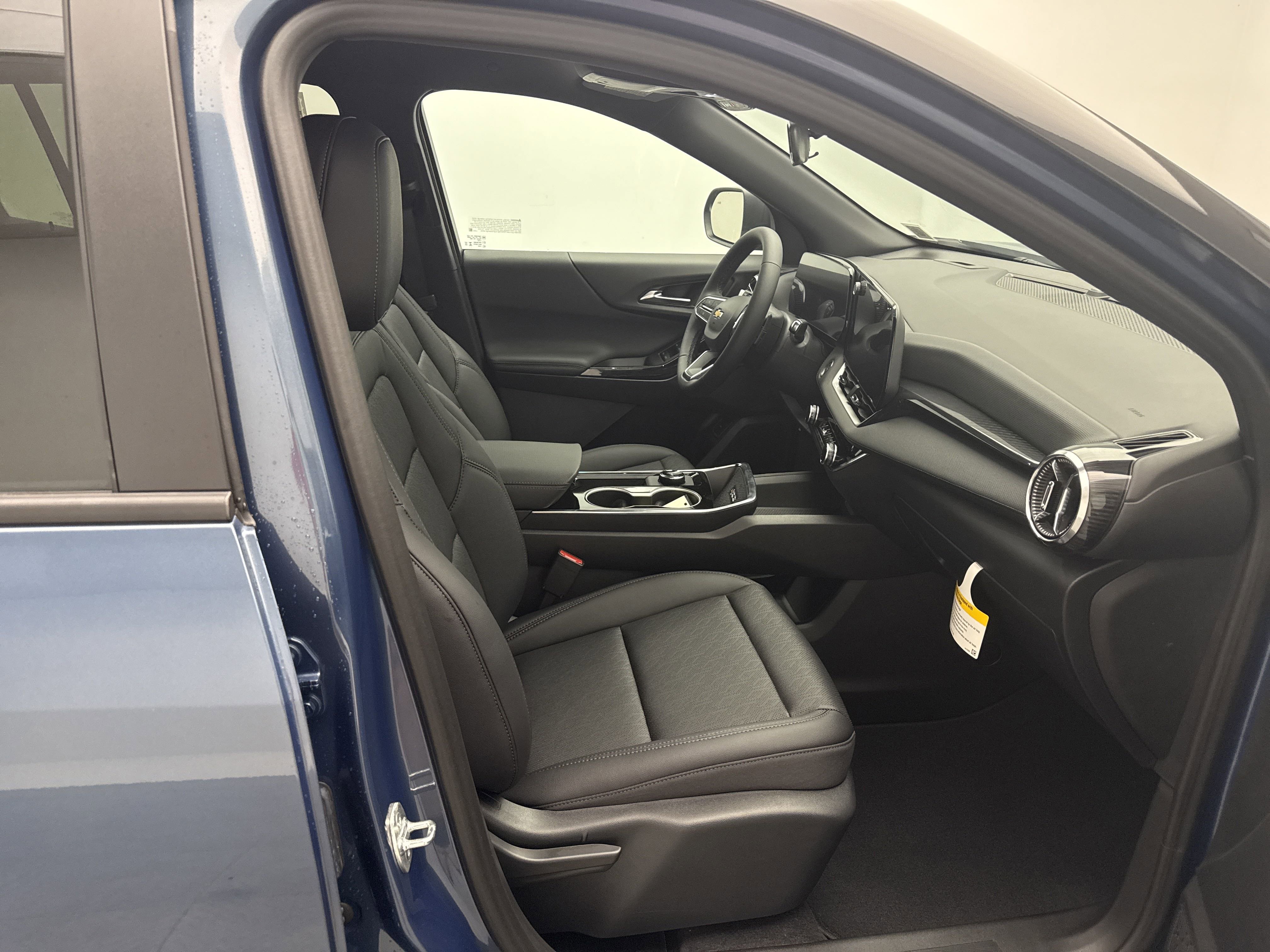 2026 Chevrolet Equinox LT photo 7