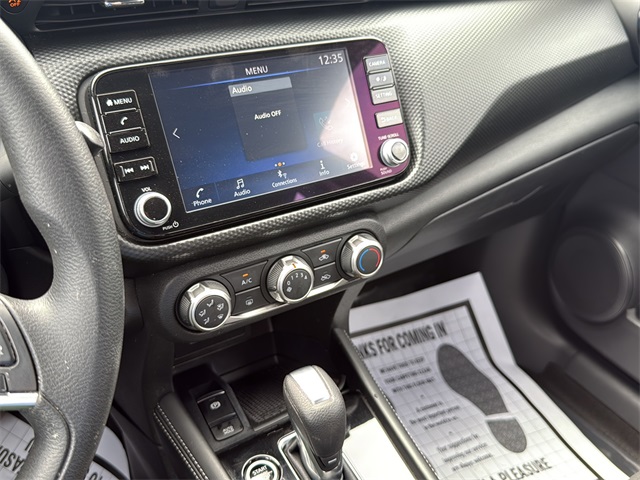 2023 Nissan Kicks SV photo 18