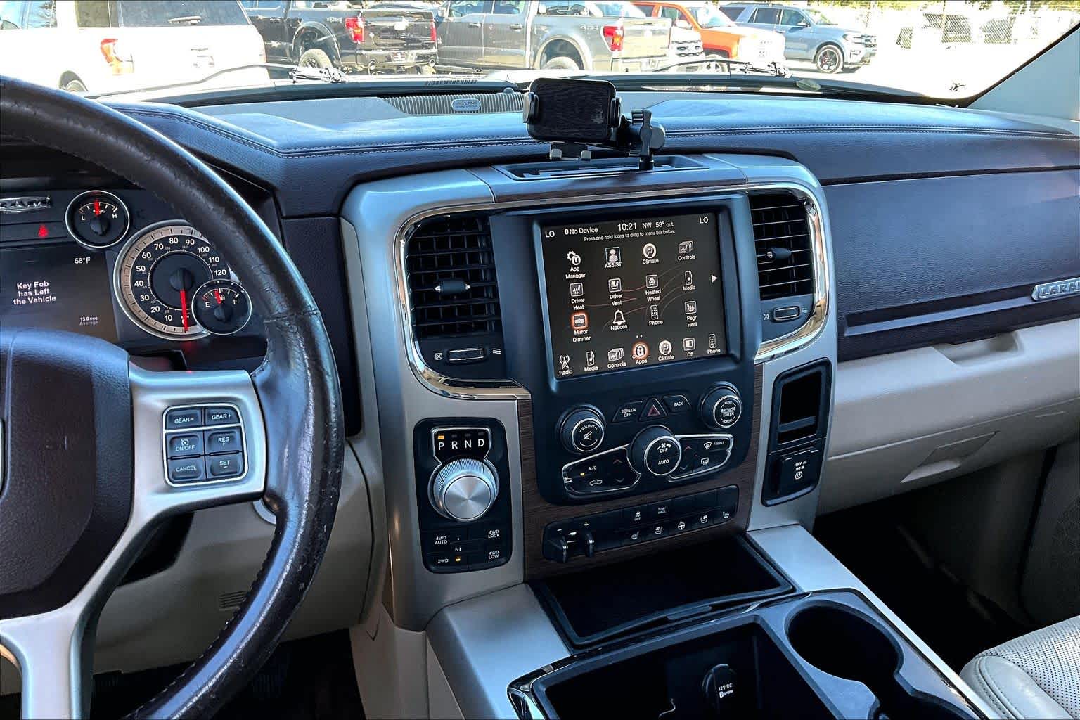 2015 Ram 1500 Laramie photo 3