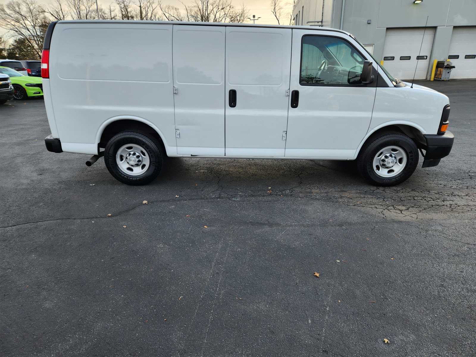 2017 Chevrolet Express Cargo Van photo 2