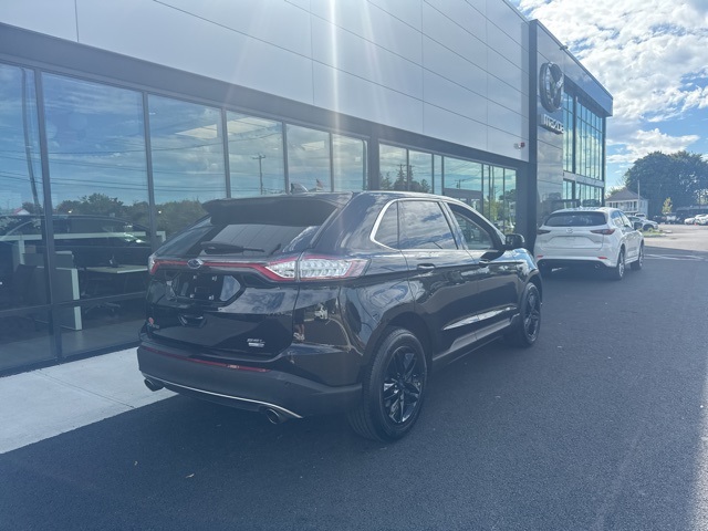 2018 Ford Edge SEL photo 3