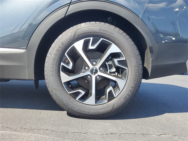 2024 Kia Sportage EX photo 7
