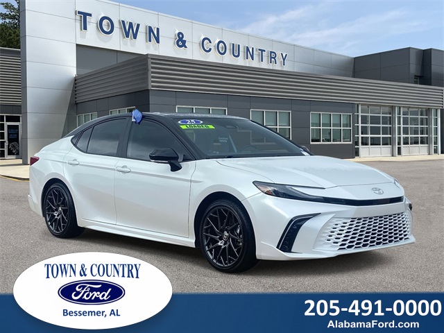 2025 Toyota Camry XSE's photo