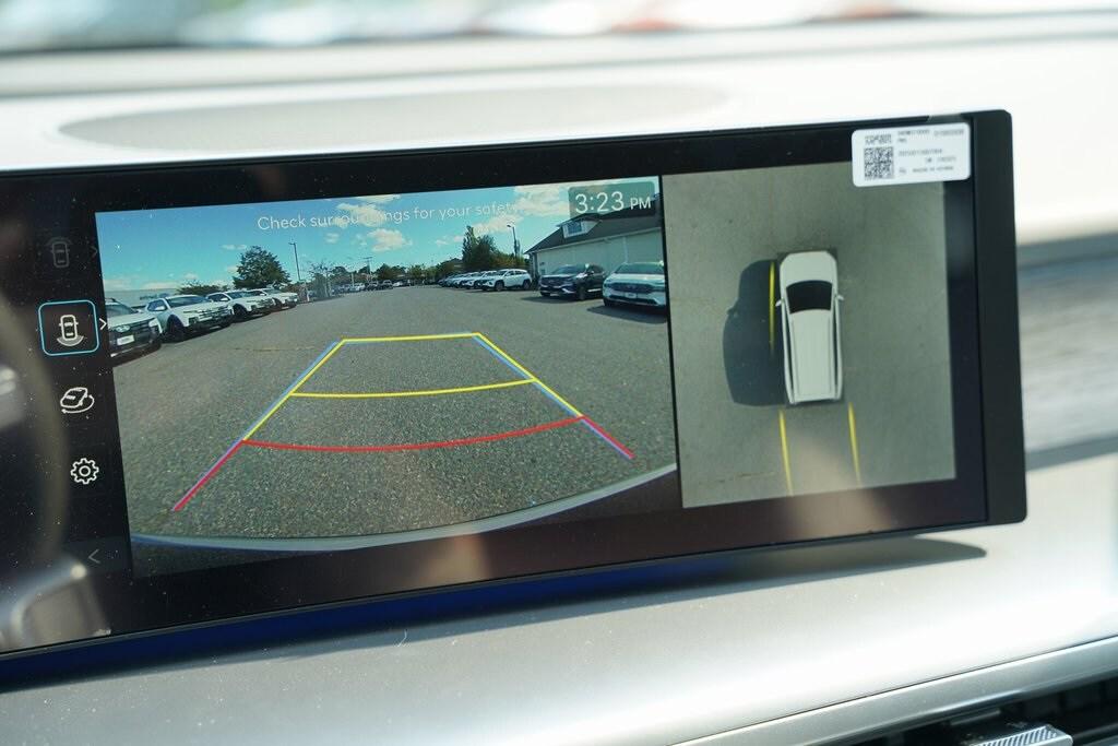 2026 Hyundai Ioniq SEL photo 27