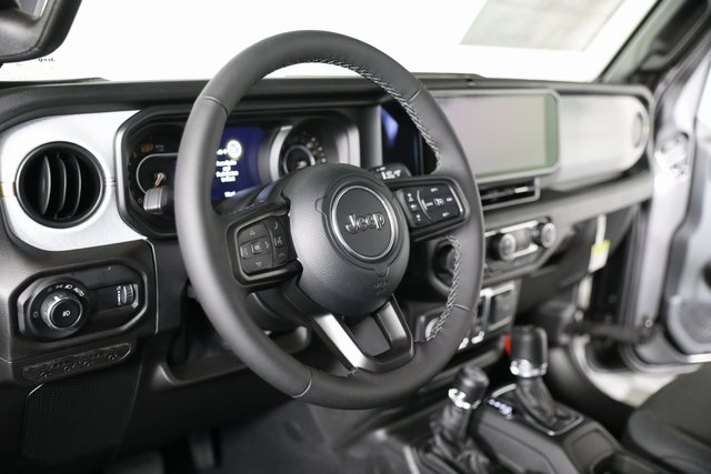 2025 Jeep Wrangler Sport S photo 3