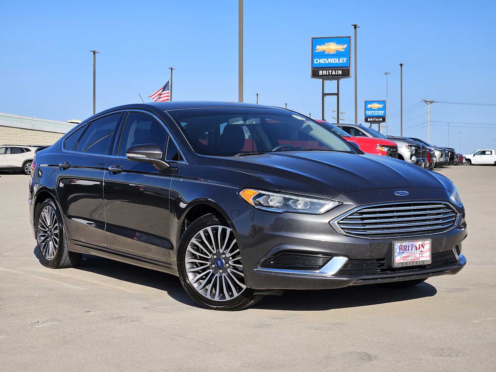 2018 Ford Fusion SE's photo