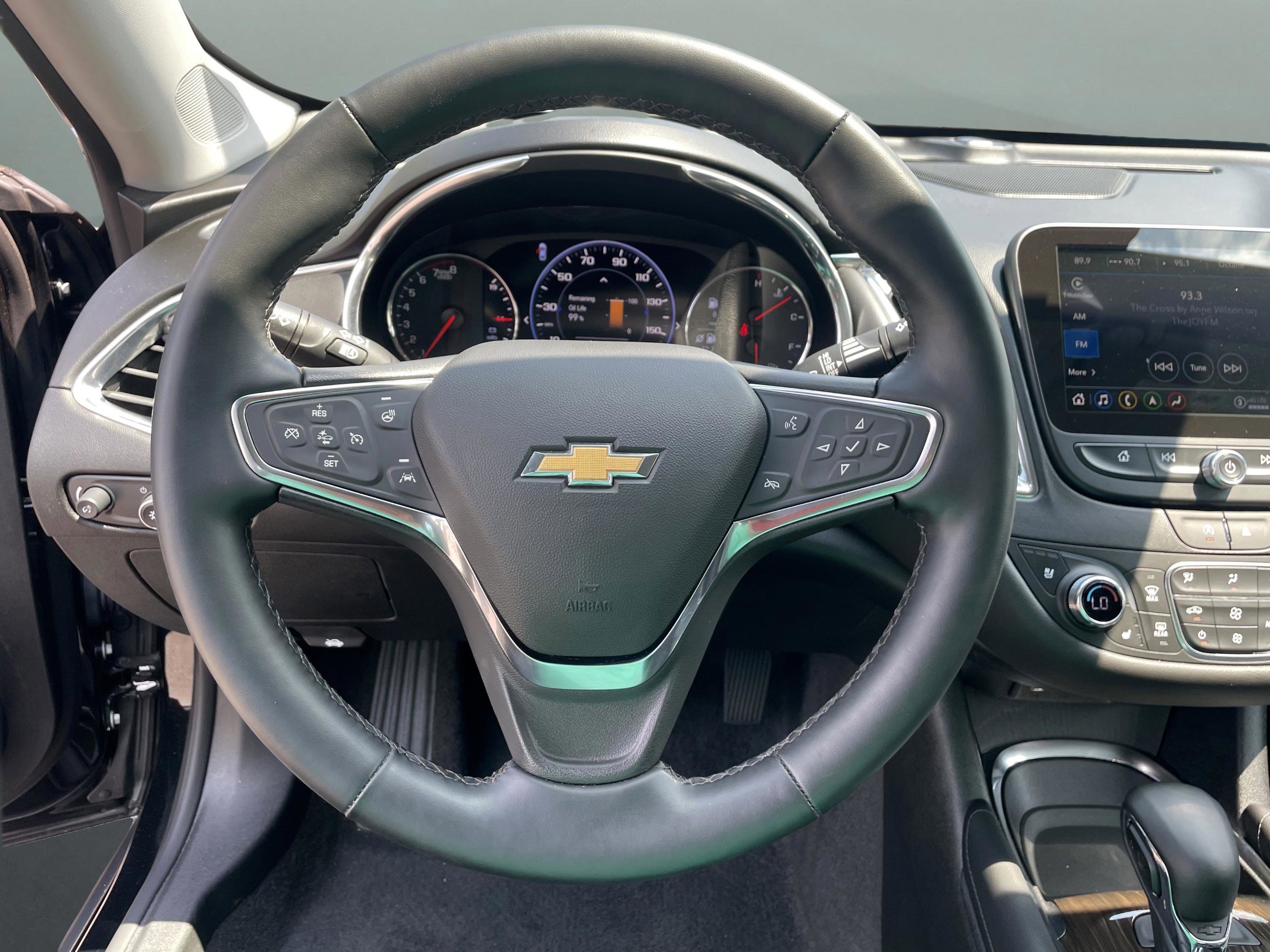 2024 Chevrolet Malibu Premier 2LT photo 21
