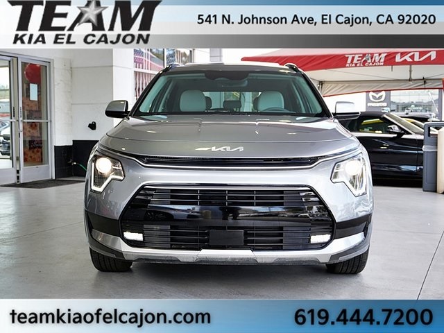 2025 Kia Niro EX Touring photo 4