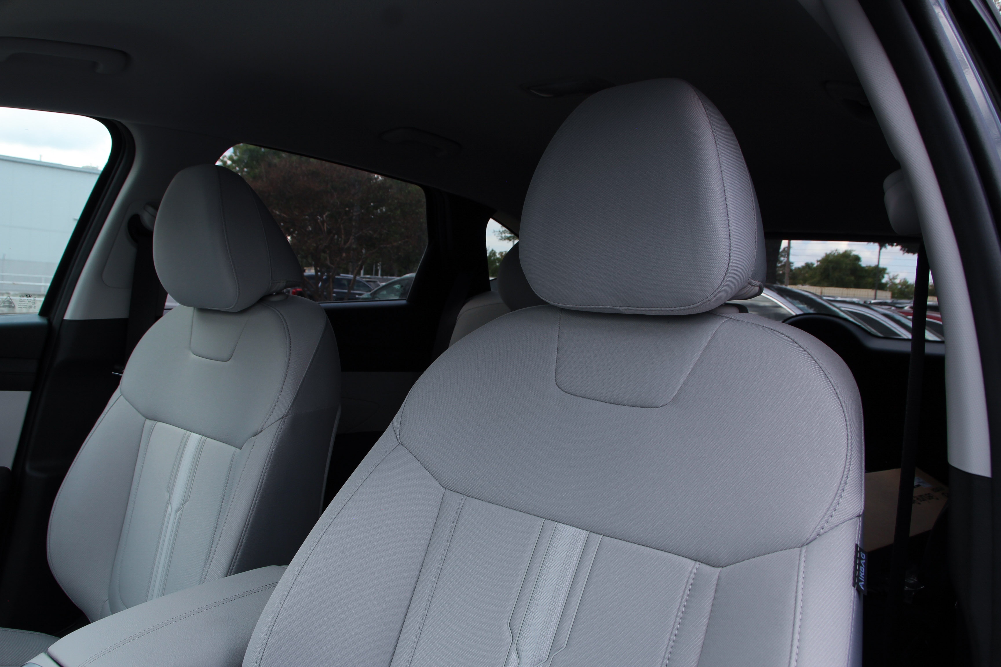 2026 Hyundai Tucson SEL photo 9