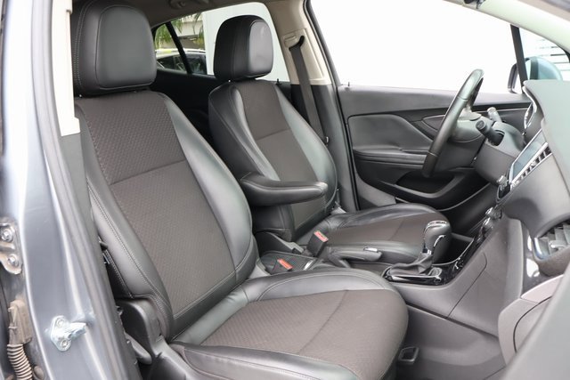 2020 Buick Encore Preferred photo 18