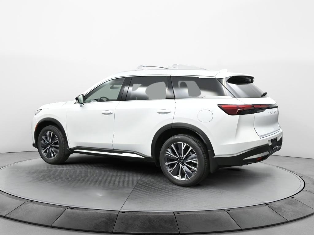 2026 Infiniti QX60 Luxe photo 3