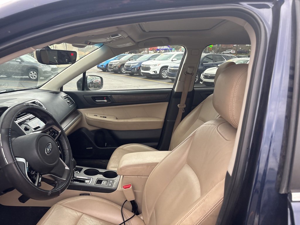 2018 Subaru Outback Limited photo 3