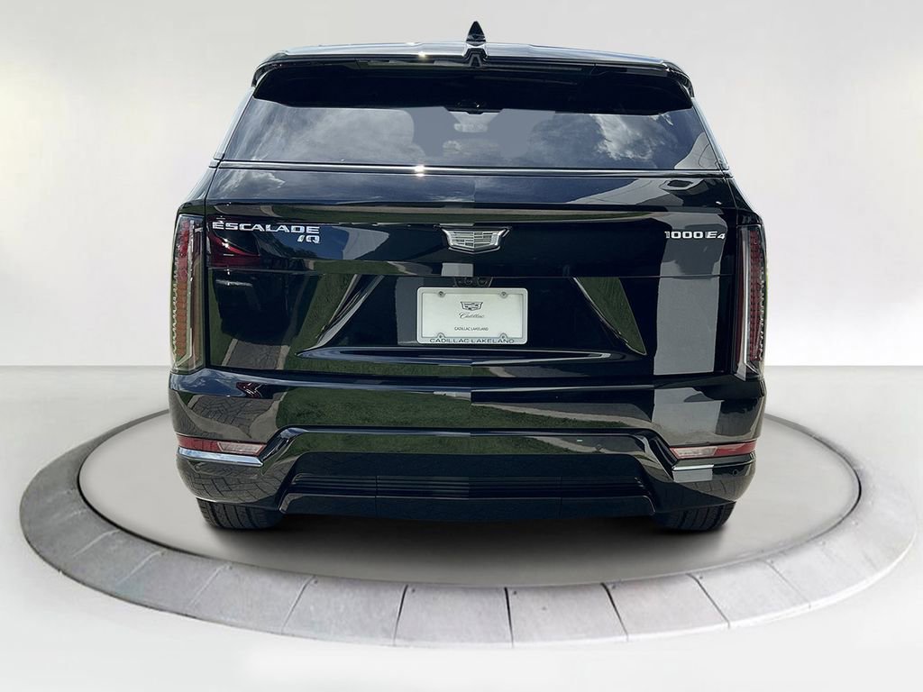 2026 Cadillac Escalade IQ Sport photo 4
