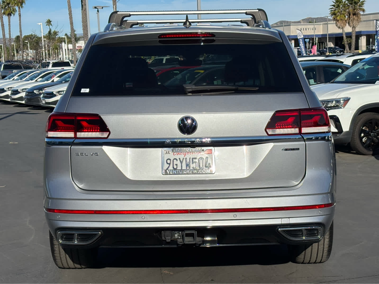 2023 Volkswagen Atlas V6 SEL Premium R-Line photo 3