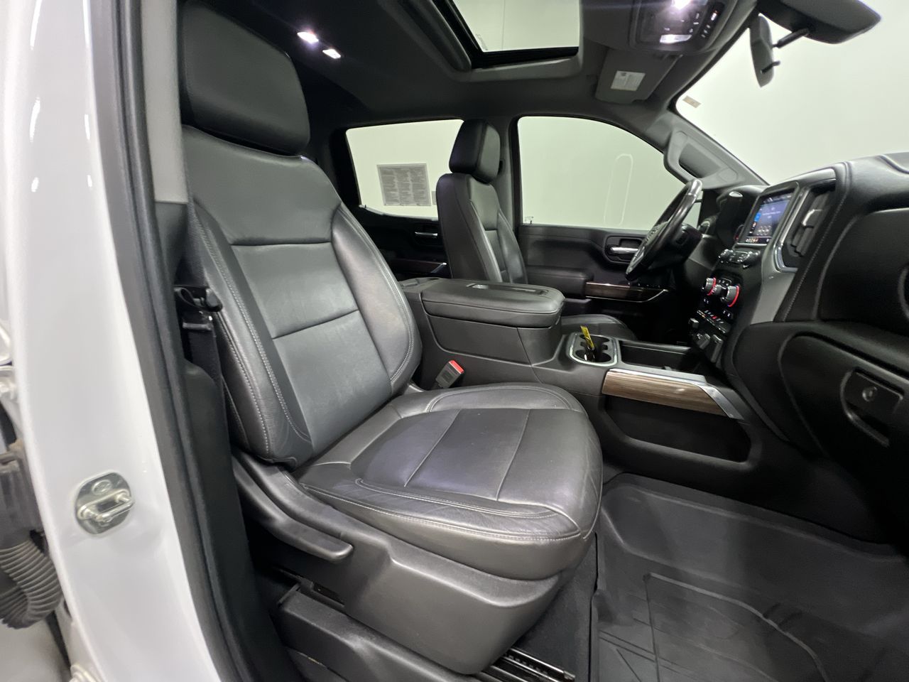 2019 Chevrolet Silverado 1500 LT Trail Boss photo 26