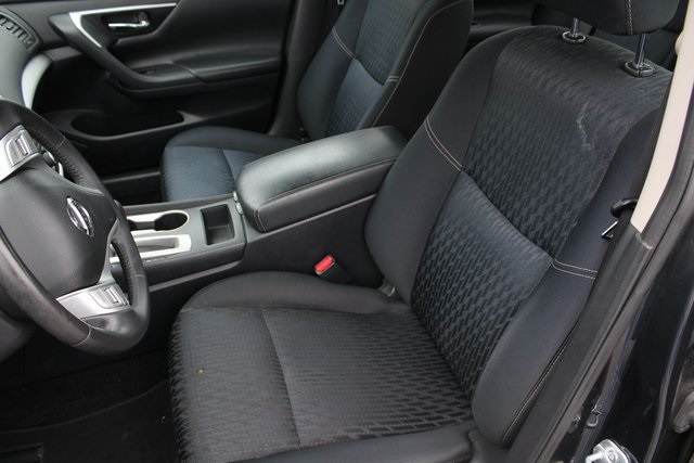 2017 Nissan Altima 2.5 SV photo 3