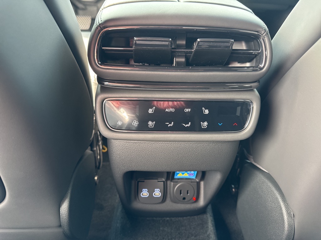 2026 Genesis GV80 3.5T Prestige photo 41