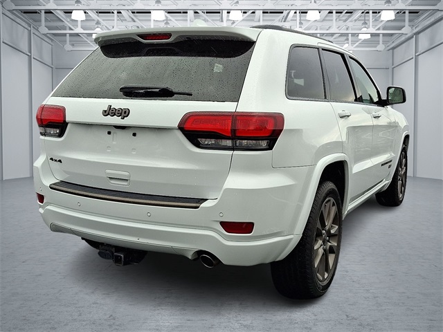 2017 Jeep Grand Cherokee Limited photo 4