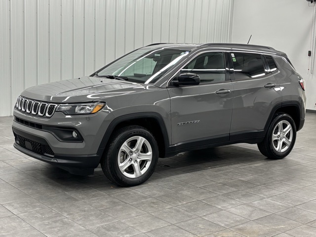 2024 Jeep Compass Latitude photo 4