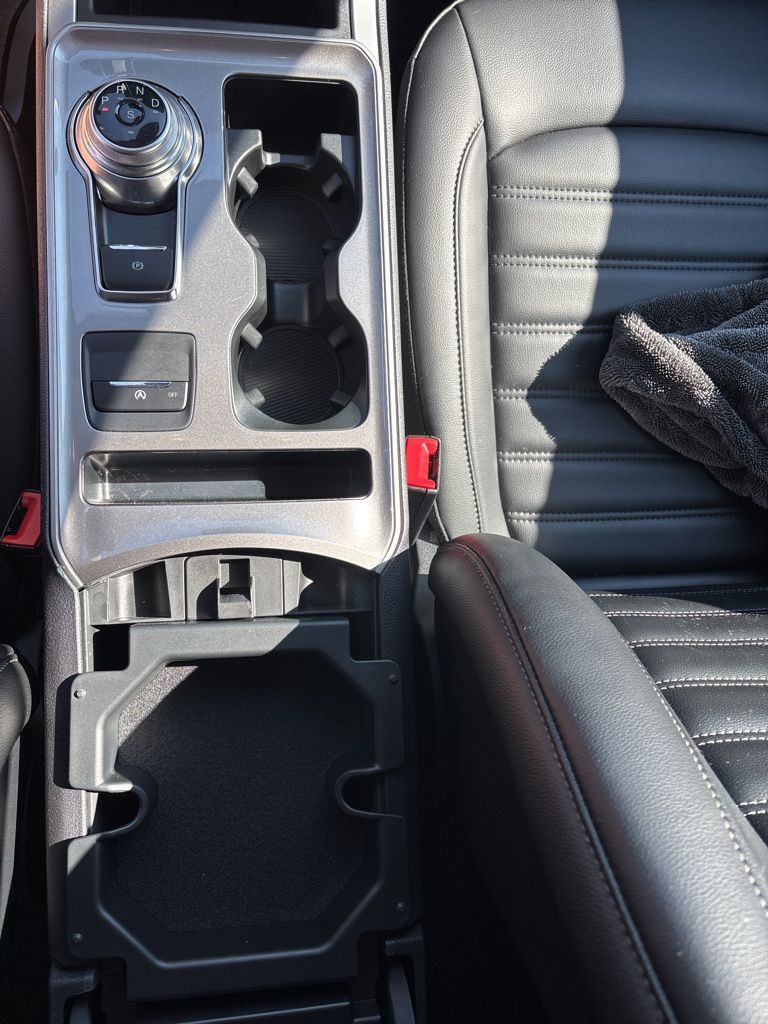 2023 Ford Edge SEL photo 18