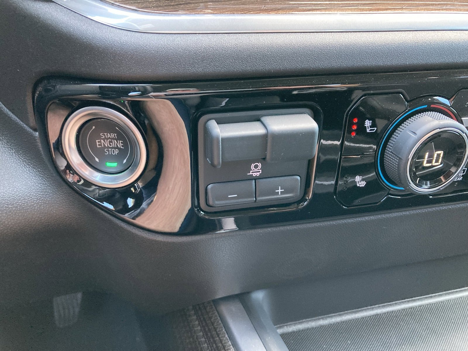 2025 Chevrolet Silverado 2500HD LT photo 26