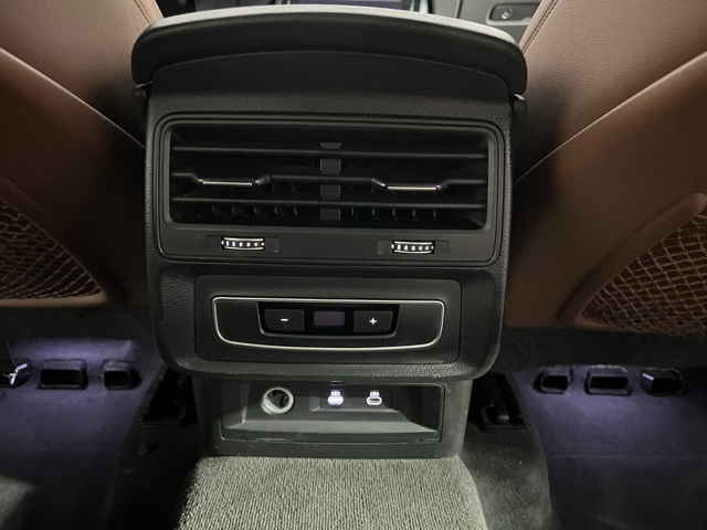 2022 Audi Q7 55 Premium Plus photo 10