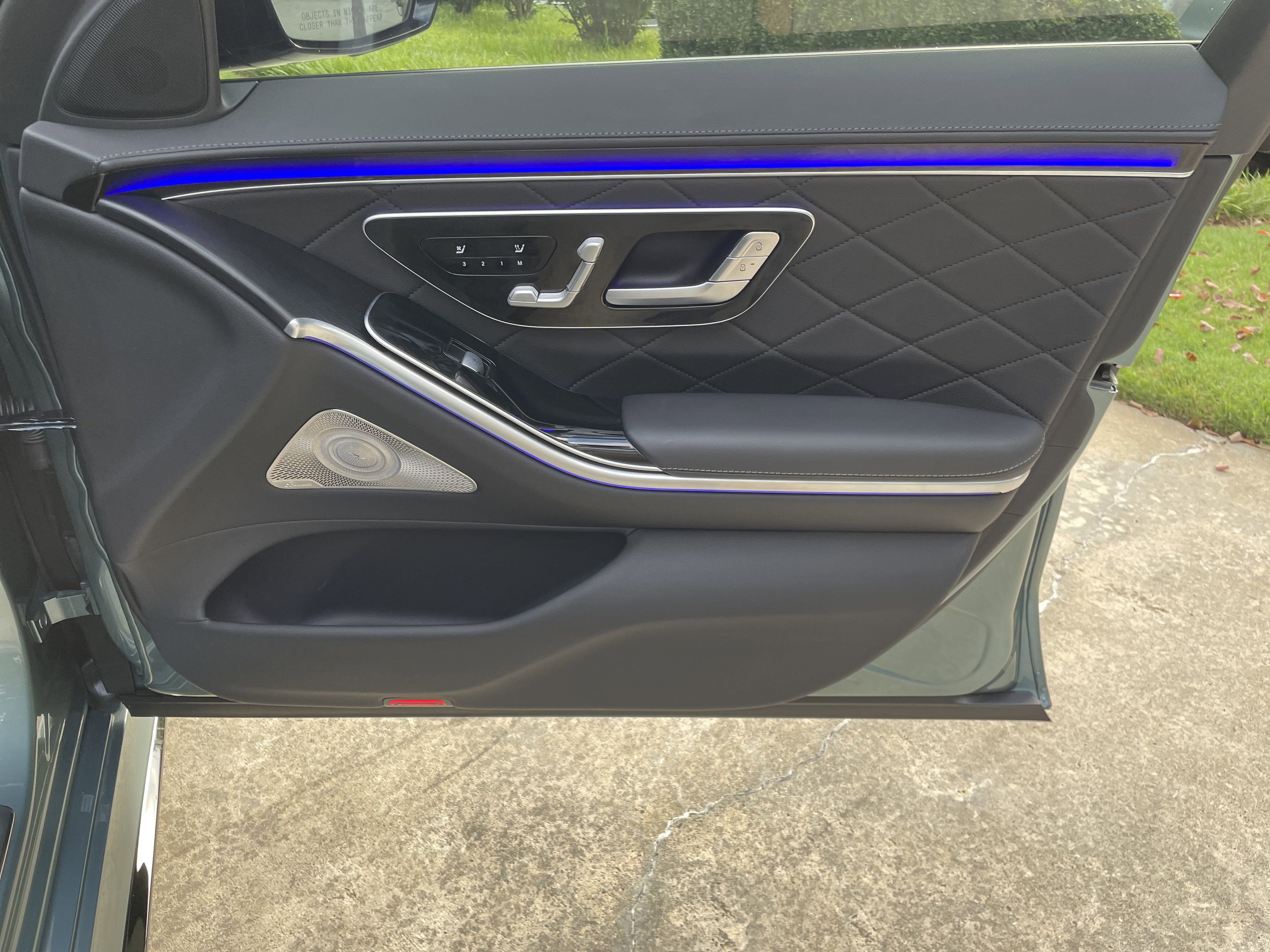 2025 Mercedes Benz S 580 4MATIC photo 24
