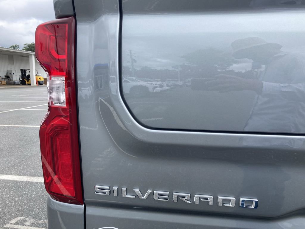 2026 Chevrolet Silverado 1500 High Country photo 11