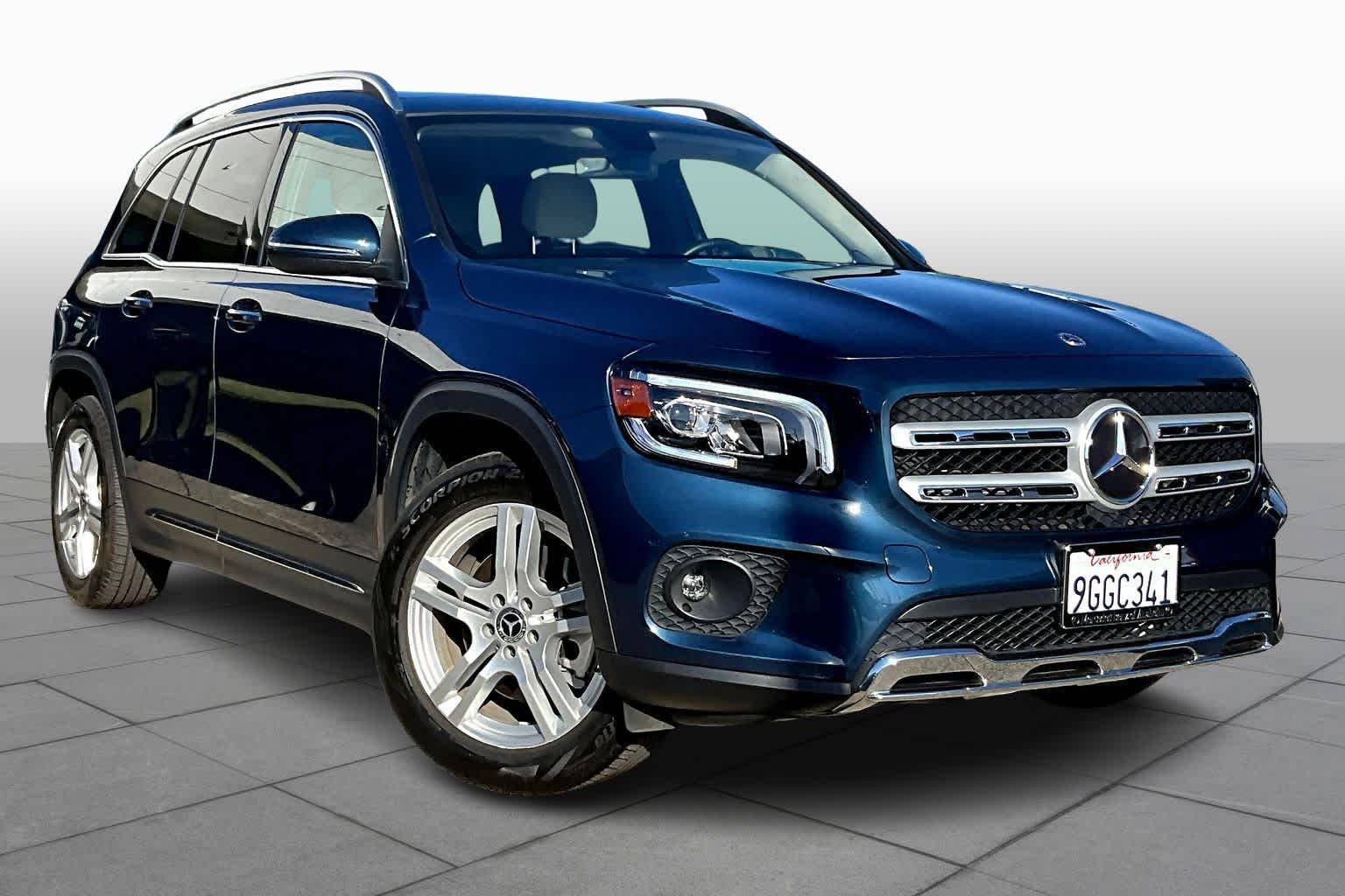 2023 Mercedes Benz GLB 250 photo 2