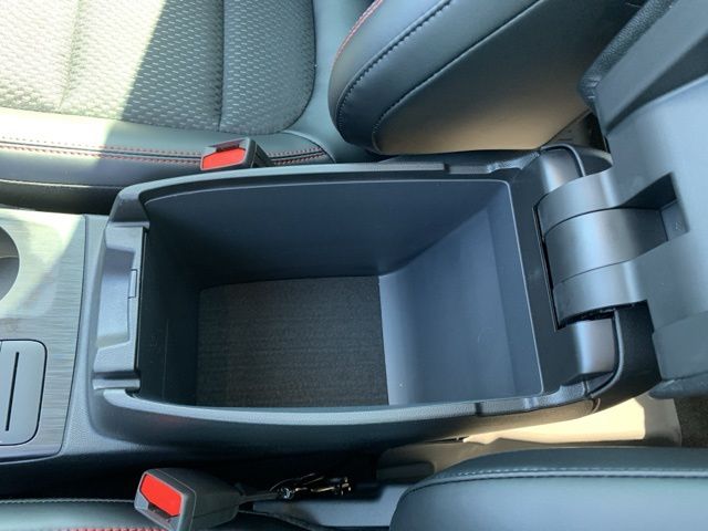 2025 Ford Escape ST-Line photo 21