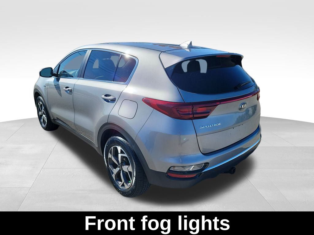 2022 Kia Sportage LX photo 3