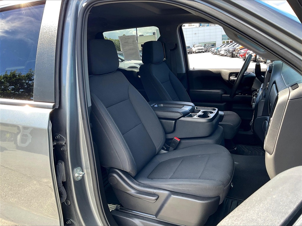 2022 Chevrolet Silverado 1500 Custom photo 10