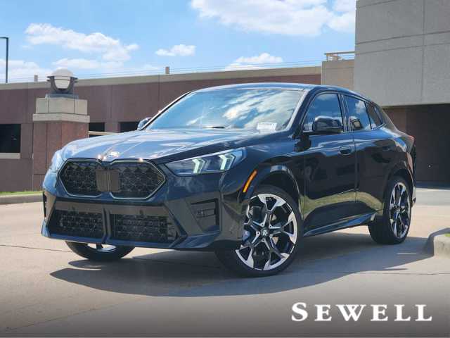 2026 BMW X2 28i's photo