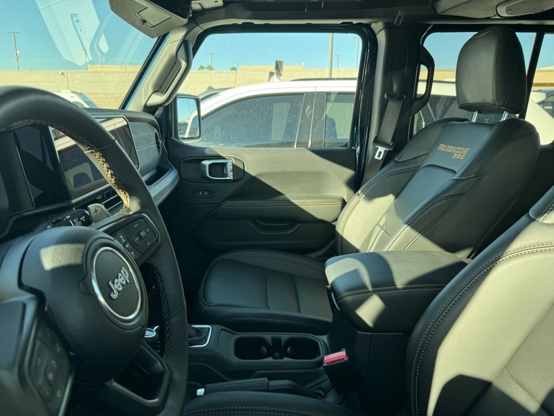 2024 Jeep Wrangler Rubicon 392 photo 2