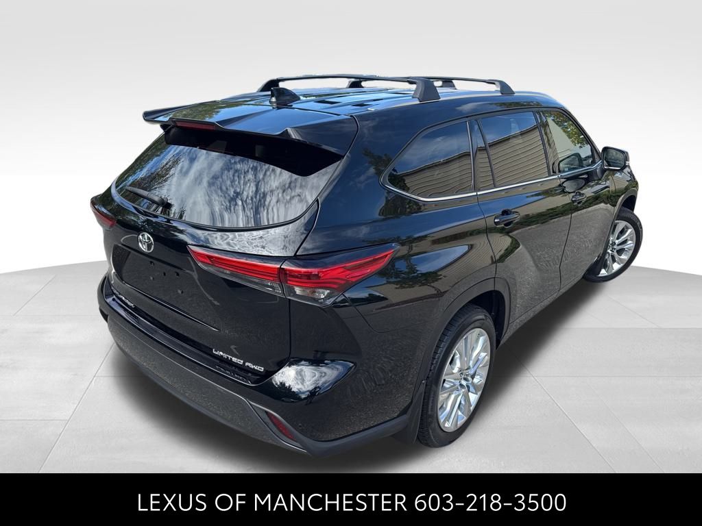 2023 Toyota Highlander Limited photo 6