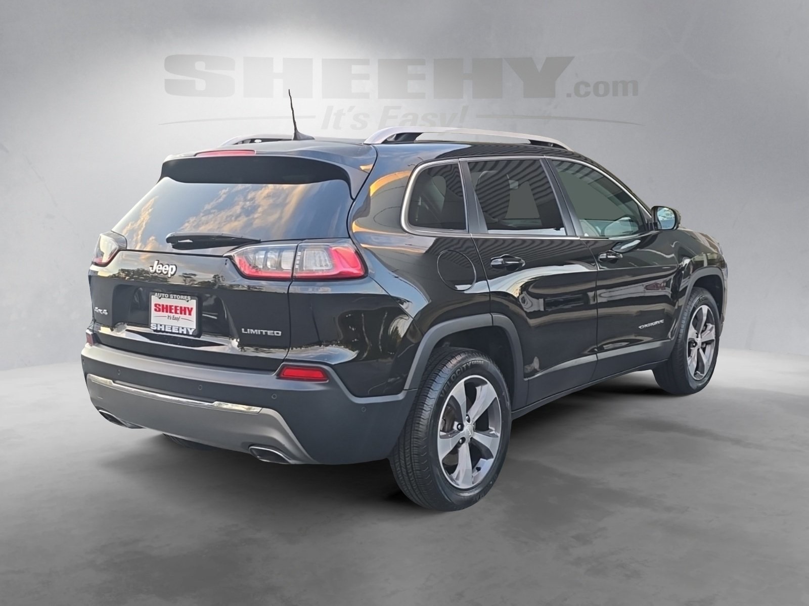 2020 Jeep Cherokee Limited photo 11