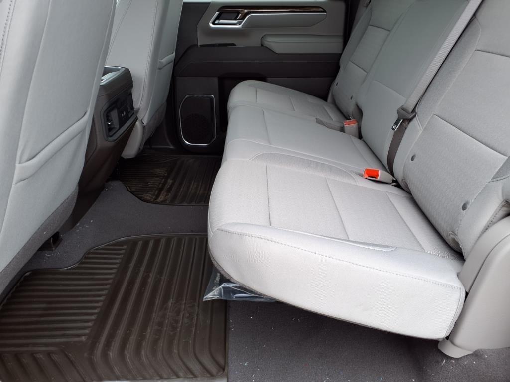 2025 Chevrolet Silverado 2500HD LT photo 16