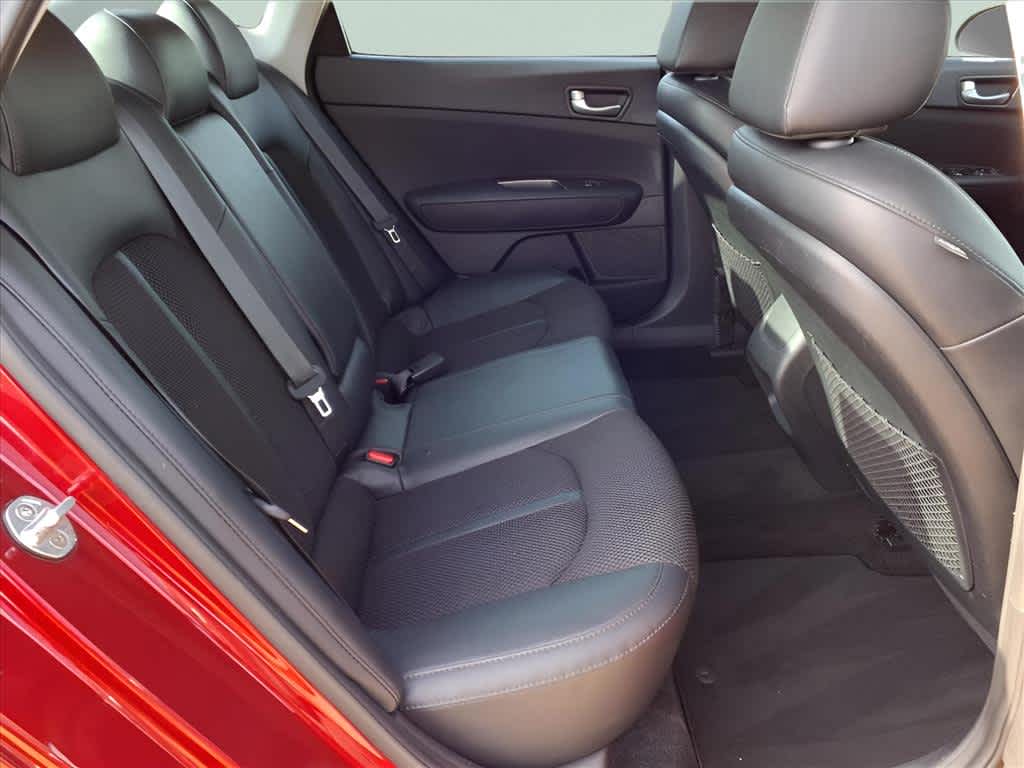 2020 Kia Optima S photo 23