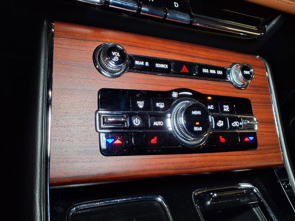 2023 Lincoln Aviator Grand Touring photo 5