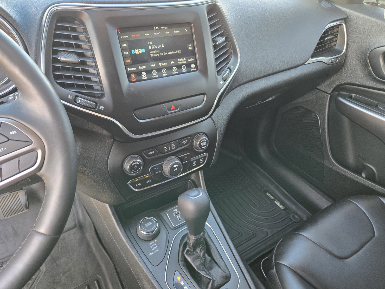 2019 Jeep Cherokee Latitude photo 21