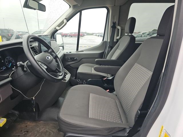 2022 Ford Transit Passenger XLT photo 2