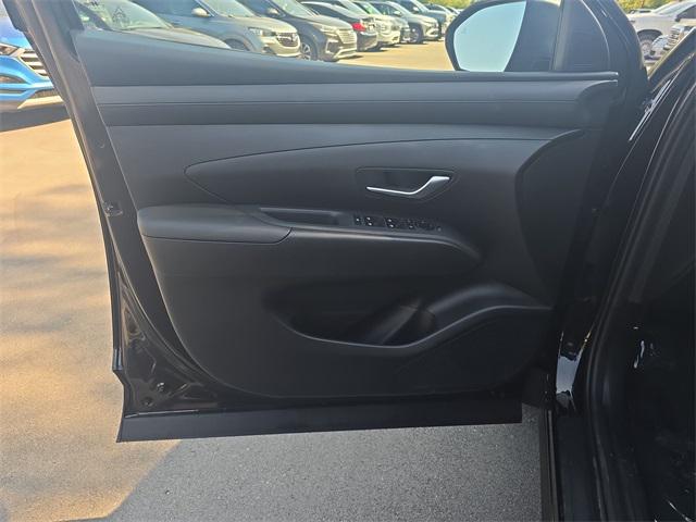 2026 Hyundai Tucson SEL photo 13